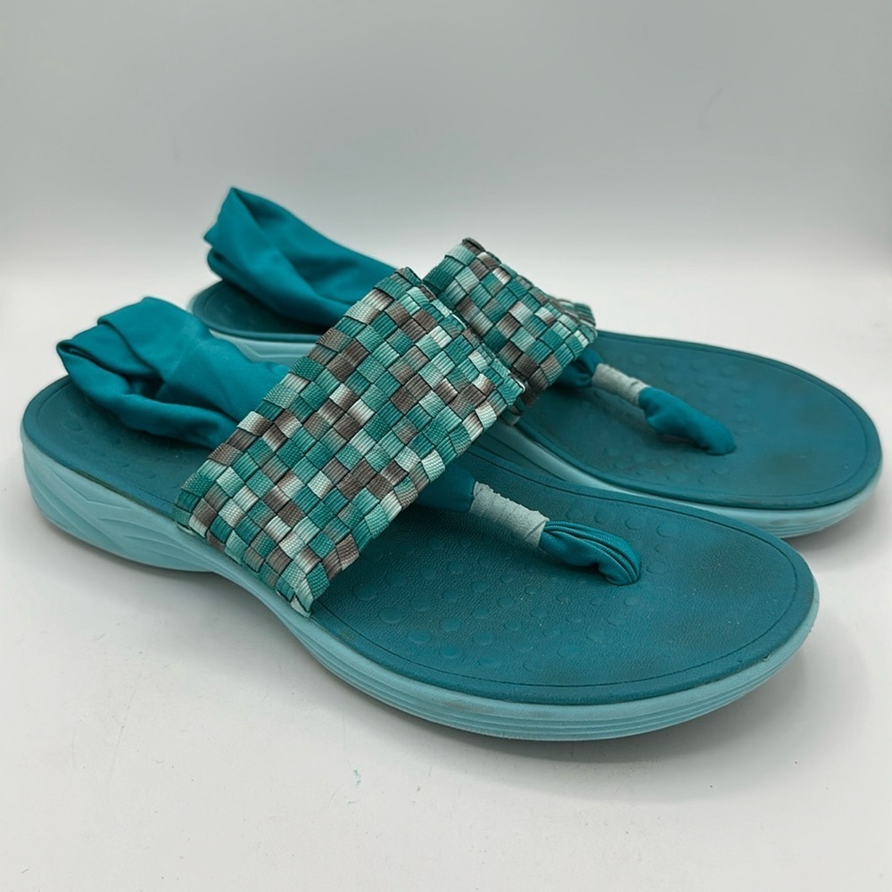 Vionic Tia aqua slingback sandals, size 6